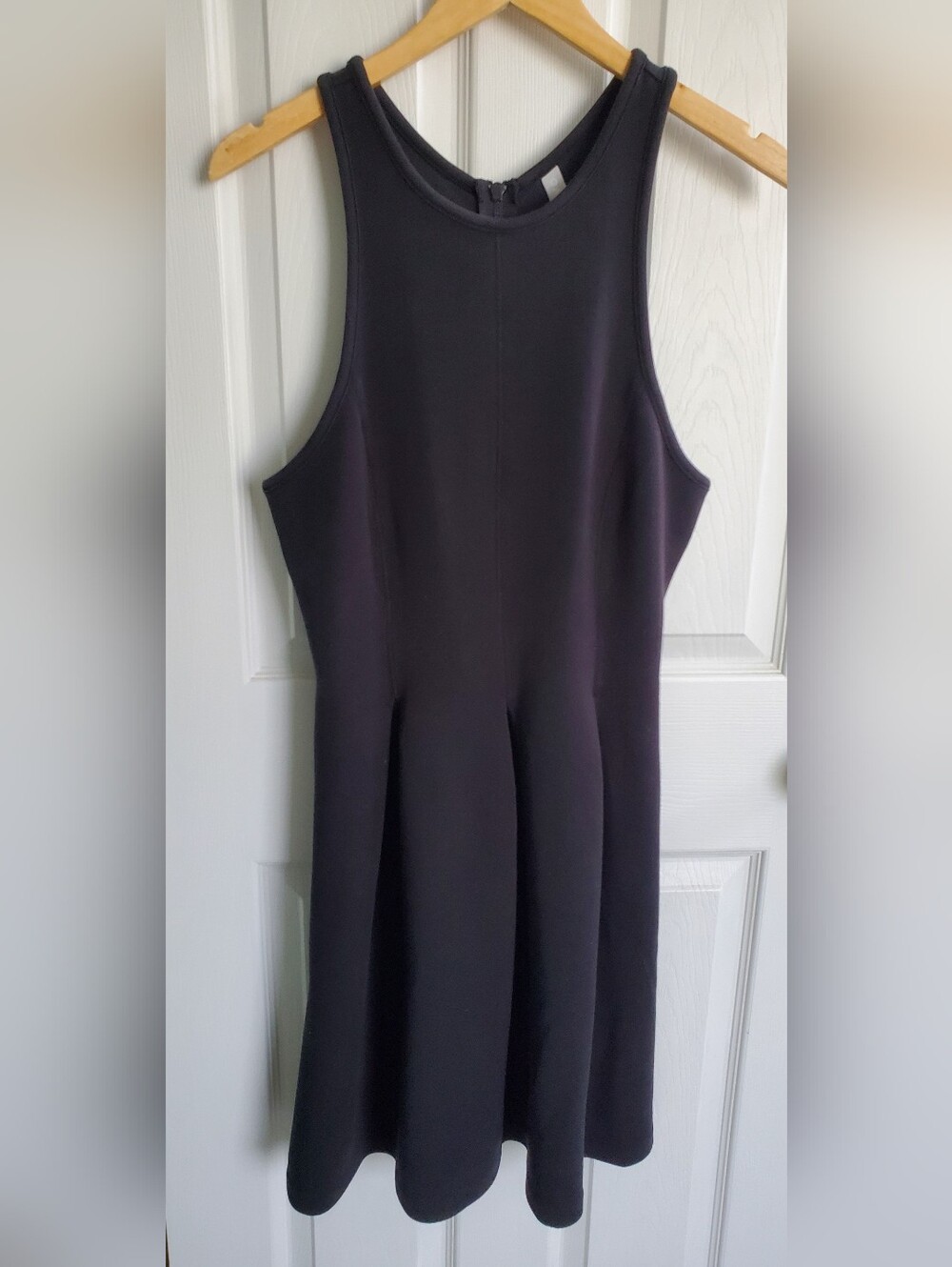 Athleta En Route Scuba Knit Black Dress M Sleeveless Pleated Athletic Pickleball